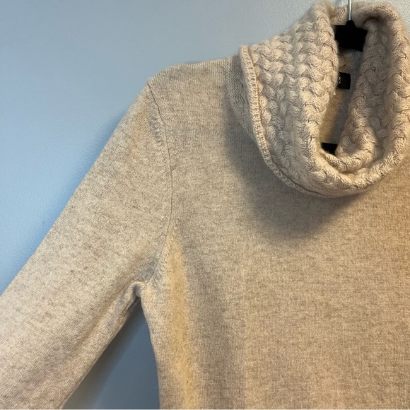 Forté Cashmere Sweater Tan Turtleneck Knit Sweater 100% Cashmere Sz S EUC - Picture 3 of 8